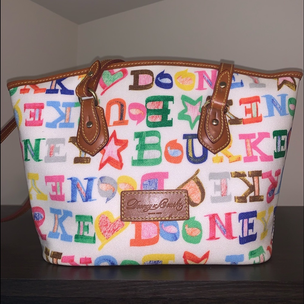 NWOT 🌈Dooney & Bourke Stephanie Shoulder Bag🌈